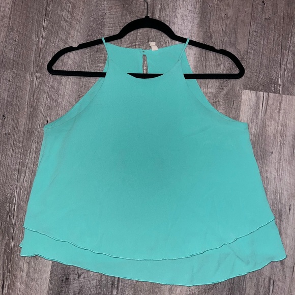 (✨ 3 for $15) Tyche Tank Top - Picture 1 of 3